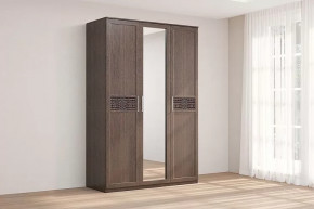 Шкаф 3-х створчатый с зеркалом Кэт-4 Венге Диал в Пангоды - pangody.mebel-tymen.ru | фото
